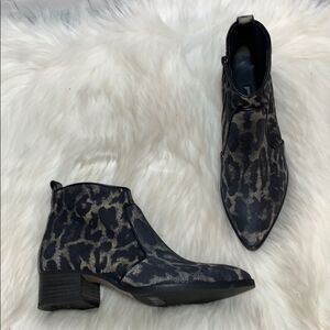 Paul Green Valerie Cheetah Print Boots Sz 3/5.5
